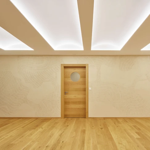 Průběžné výsledky laboratorních testů: hliněné omítky aktivně ovlivňují mikroorganismy v interiéru