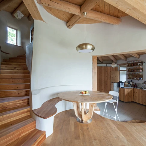 Mikroorganismy v hliněných omítkách a jejich vliv na kvalitu vzduchu v interiéru